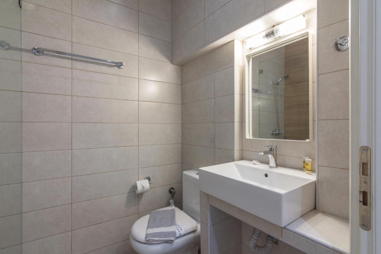 Classic One Bedroom Apartment B Афіни Екстер'єр фото